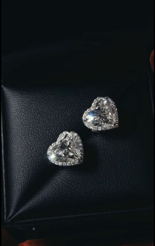 VVS Heart-Shaped Moissanite Stud Earrings 18K Plated Gold